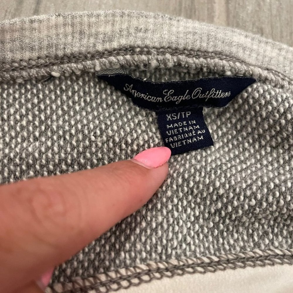 !! 3 for $20!! American eagle grey sweater - Picture 4 of 5
